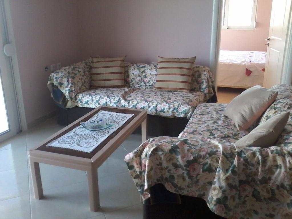 Apartment Adi Sarandë Exteriör bild